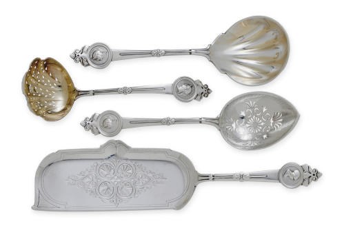A GROUP OF SILVER FLATWARE