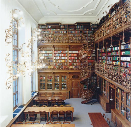 CANDIDA HÖFER (B. 1944)