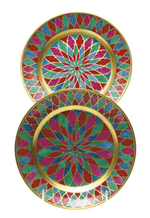 A PAIR OF RUSSIAN PORCELAIN SMALL DISHES,