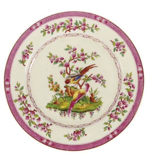 A GROUP OF TWELVE ENGLISH PORCELAIN DINNER PLATES,