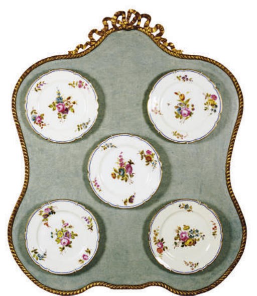 TWO GILTWOOD PAINTED PANELS AND TEN SÈVRES STYLE PLATES,