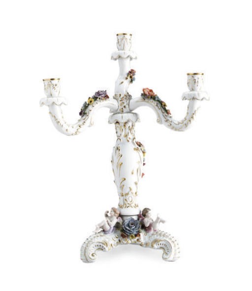 A PAIR OF MEISSEN FOUR-LIGHT CANDELABRA,