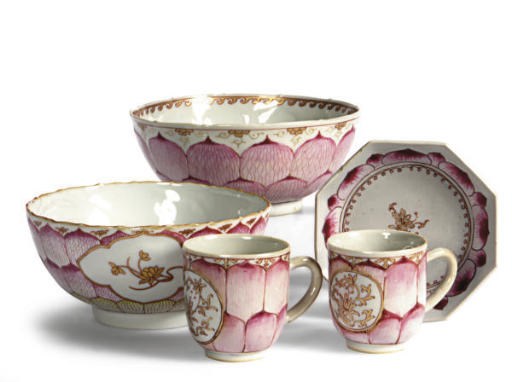 A GROUP OF CHINESE EXPORT PORCELAIN FAMILLE ROSE TEAWARES,