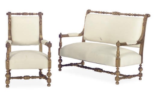 A GILTWOOD AND UPHOLSTERED SALON SUITE,
