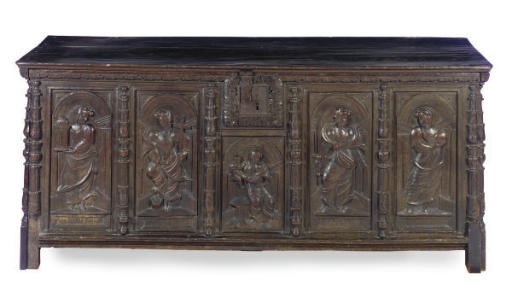 AN ITALIAN OAK COFFER,