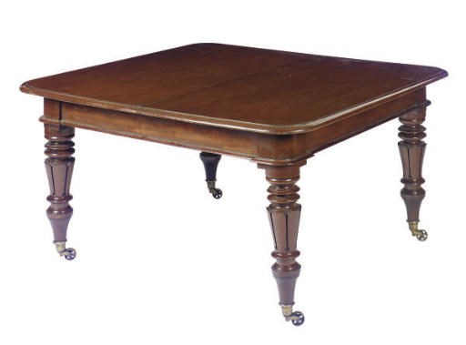 A VICTORIAN MAHOGANY EXTENDING DINING TABLE,
