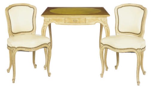 A FRENCH LIMED WOOD GAMES TABLE WITH FOUR CHAIRS,