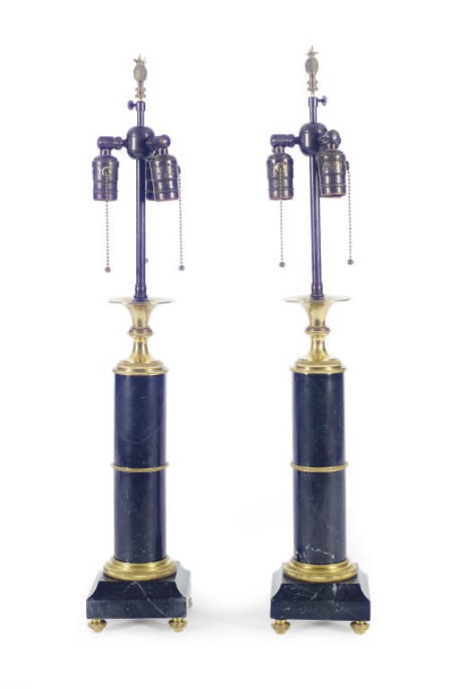 A PAIR OF ORMOLU-MOUNTED BLACK MARBLE TABLE LAMPS,