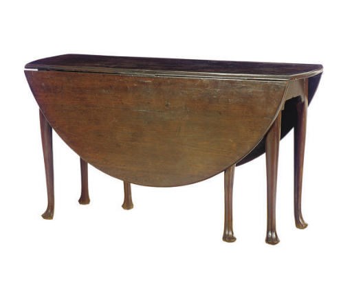 AN IRISH GEORGE II MAHOGANY GATE LEG TABLE,