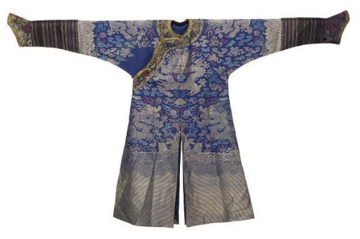 A CHIFU COURT ROBE OF BLUE SILK, LATE 19TH  EARLY 20TH CENTURY