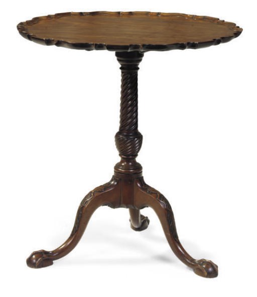 A MAHOGANY TRIPOD TABLE