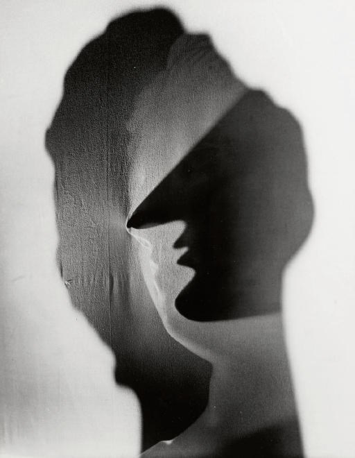 ERWIN BLUMENFELD (1897-1969)