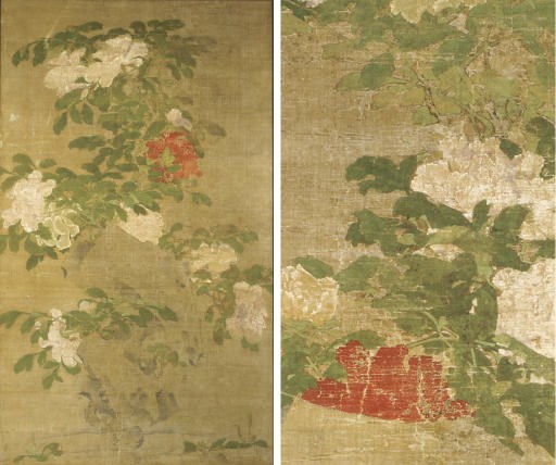 PAIRE DE PEINTURE SUR SOIE A DECOR DE BRANCHAGESFEUILLAGES ET PIVOINES BLANCHES ET ROUGES