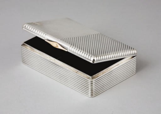 ENSEMBLE EN ARGENT ET METAL ARGENTE