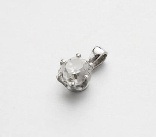 PENDENTIF DIAMANT
