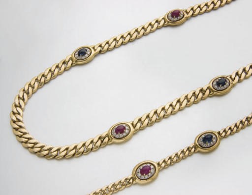 SAUTOIR ET BRACELET EN OR, RUBIS, SAPHIRS ET DIAMANTS