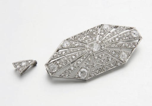 BROCHE PENDENTIF DIAMANTS
