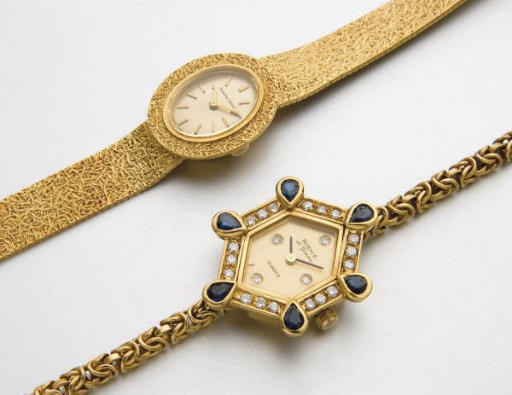 DEUX MONTRES BRACELETS DE DAME EN OR, SAPHIRS ET DIAMANTS