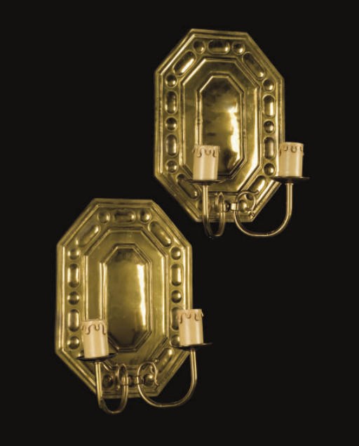 PAIRE D'APPLIQUES DE STYLE LOUIS XIII