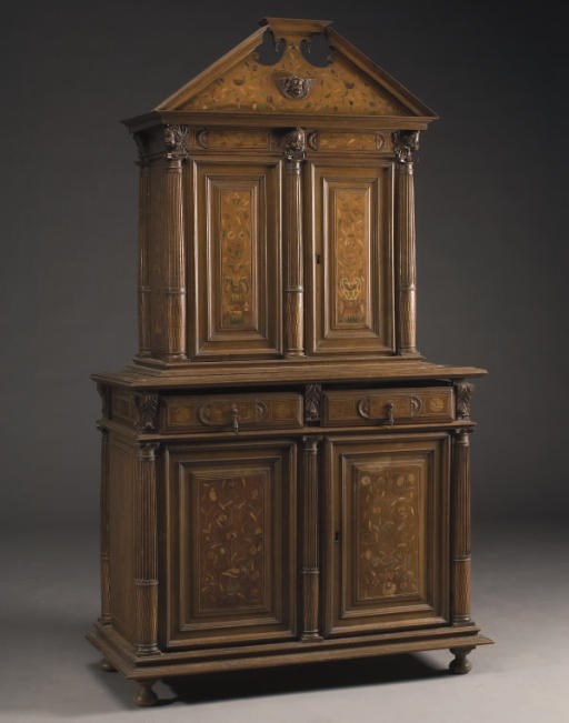 MEUBLE A DEUX CORPS DU XIXEME SIECLE