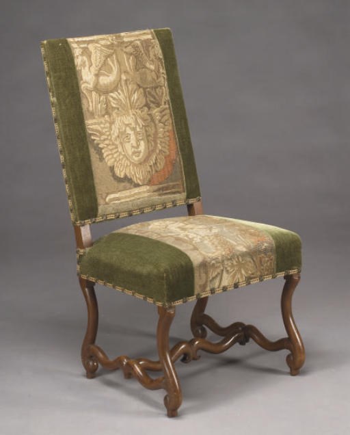 CHAISE DE STYLE LOUIS XIII