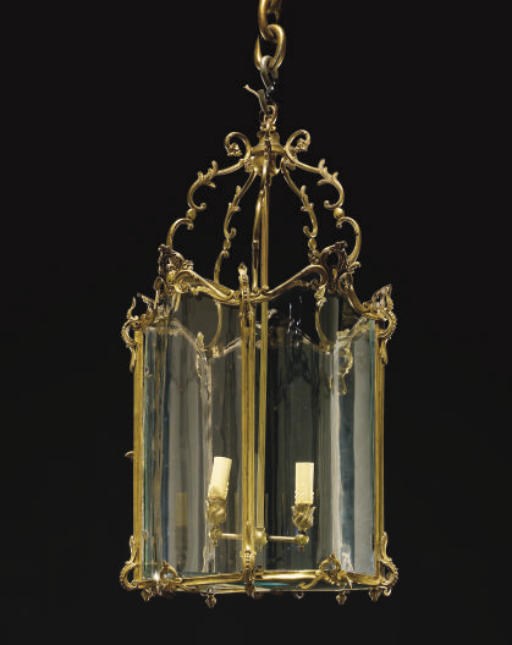 LANTERNE DE STYLE LOUIS XVI