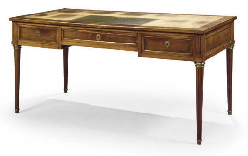 BUREAU PLAT DE STYLE LOUIS XVI