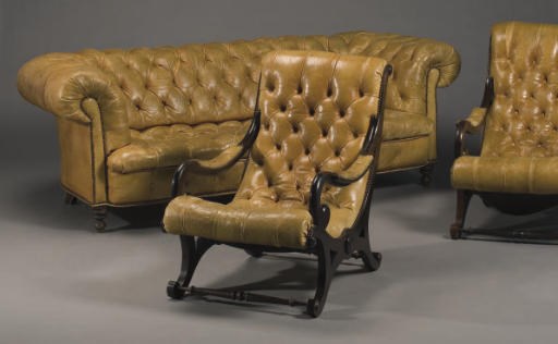 CANAPE CHESTERFIELD ET DEUX FAUTEUILS DU DEBUT DU XXEME SIECLE