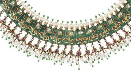 AN INDIAN CULTURED PEARL, RUBY, DIAMOND, ENAMEL AND 18K GOLD NECKLACE
