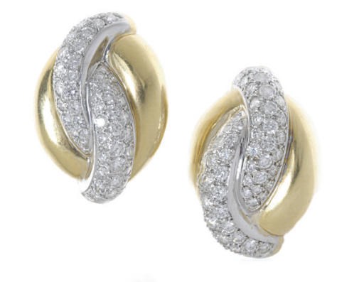 A PAIR OF DIAMOND AND GOLD EAR CLIPS