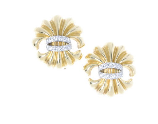 A PAIR OF DIAMOND AND 18K GOLD EAR CLIPS, BY VERDURA