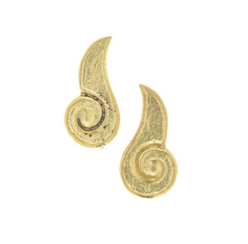 A PAIR OF 18K GOLD EAR CLIPS, BY LALAOUNIS