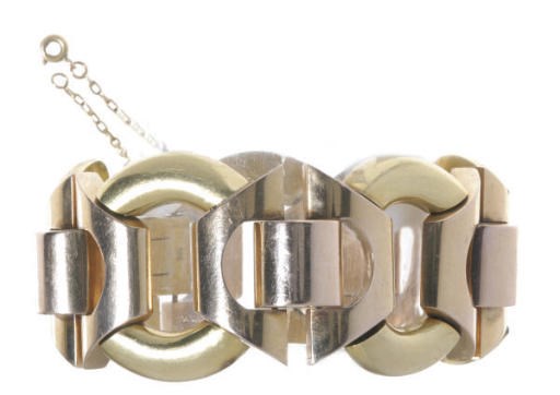 AN 18K GOLD AND ROSE GOLD BRACELET