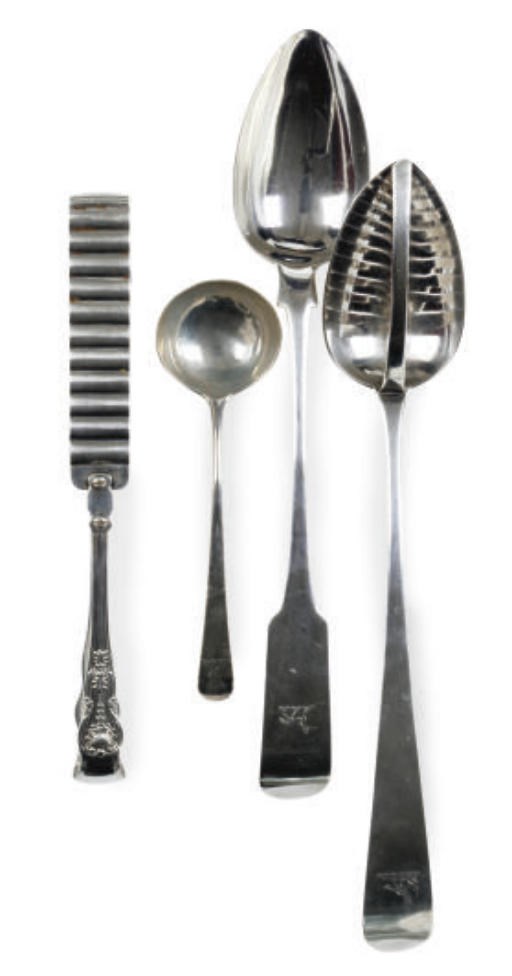A GROUP OF GEORGIAN AND WILLIAM IV SILVER SERVING PIECES,