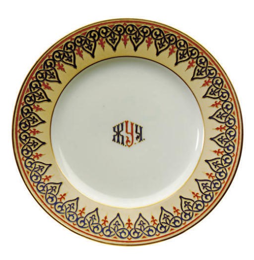 A SET OF TWELVE RUSSIAN PORCELAIN PLATES,
