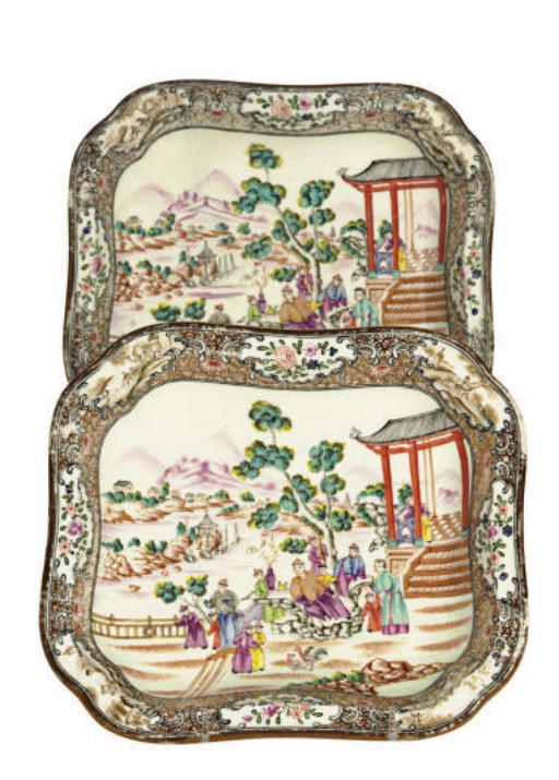 A PAIR OF ENGLISH PORCELAIN CHINESE EXPORT STYLE OPEN VEGETABLE DISHES,