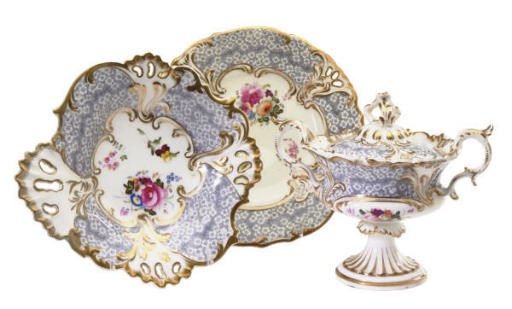 AN ENGLISH PORCELAIN TRANSFER PRINTED MILLEFLEUR GREY-GROUND PART DESSERT SERVICE,