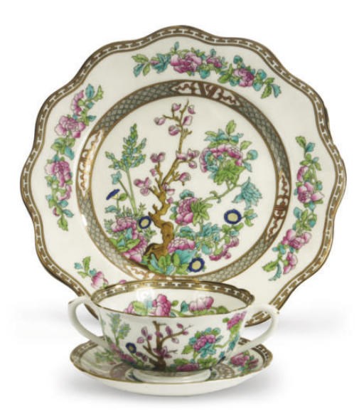AN ENGLISH PORCELAIN PART DINNER SERVICE,