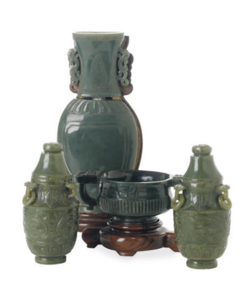 A GROUP OF CHINESE SPINACH JADE TABLEWARES,