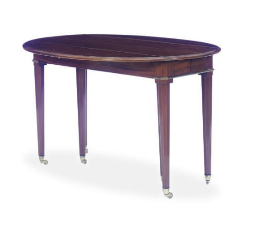 A MAHOGANY EXTENDING DROP-LEAF DINING TABLE,