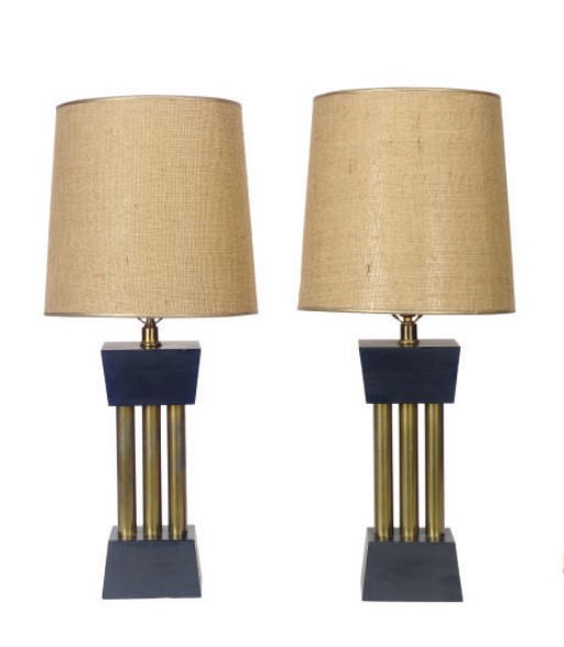 A PAIR OF BRASS AND EBONIZED TABLE LAMPS,
