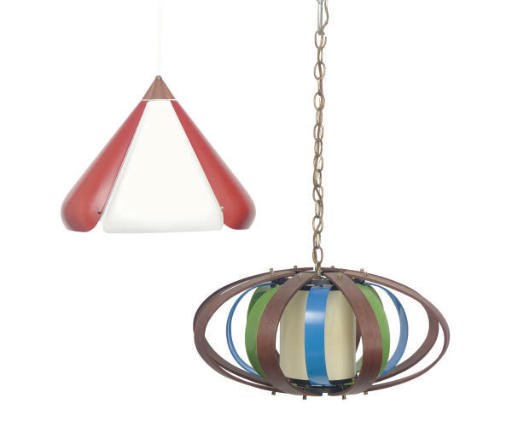 A PLASTIC, WOOD, AND GLASS CIRCULAR-FORM LIGHT FIXTURE,