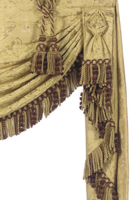 A SELECTION OF BURGUNDY AND GOLD SILK DAMASK SHADES,