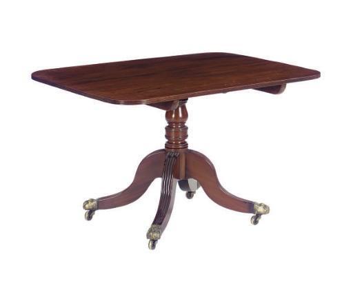 AN ENGLISH MAHOGANY TILT-TOP BREAKFAST TABLE,