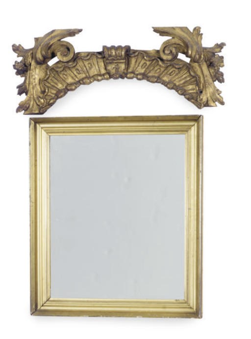 A CARVED GILTWOOD ARCHITECTURAL ELEMENT,