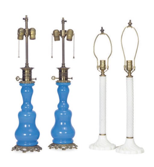 A PAIR OF BLUE OPALINE AND GILT-METAL TABLE LAMPS,