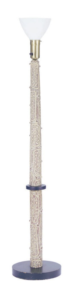 AN EARTHENWARE AND EBONIZED FLOOR LAMP,