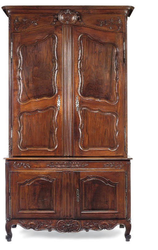 A LOUIS XV PROVINCIAL WALNUT AND CHESTNUT BUFFET À DEUX CORPS