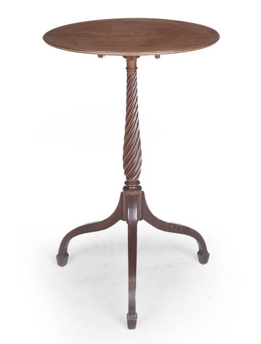 A GEORGE III MAHOGANY TRIPOD TABLE