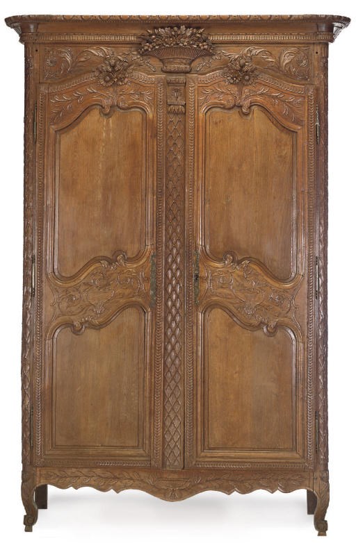 A NORMANDY OAK ARMOIRE